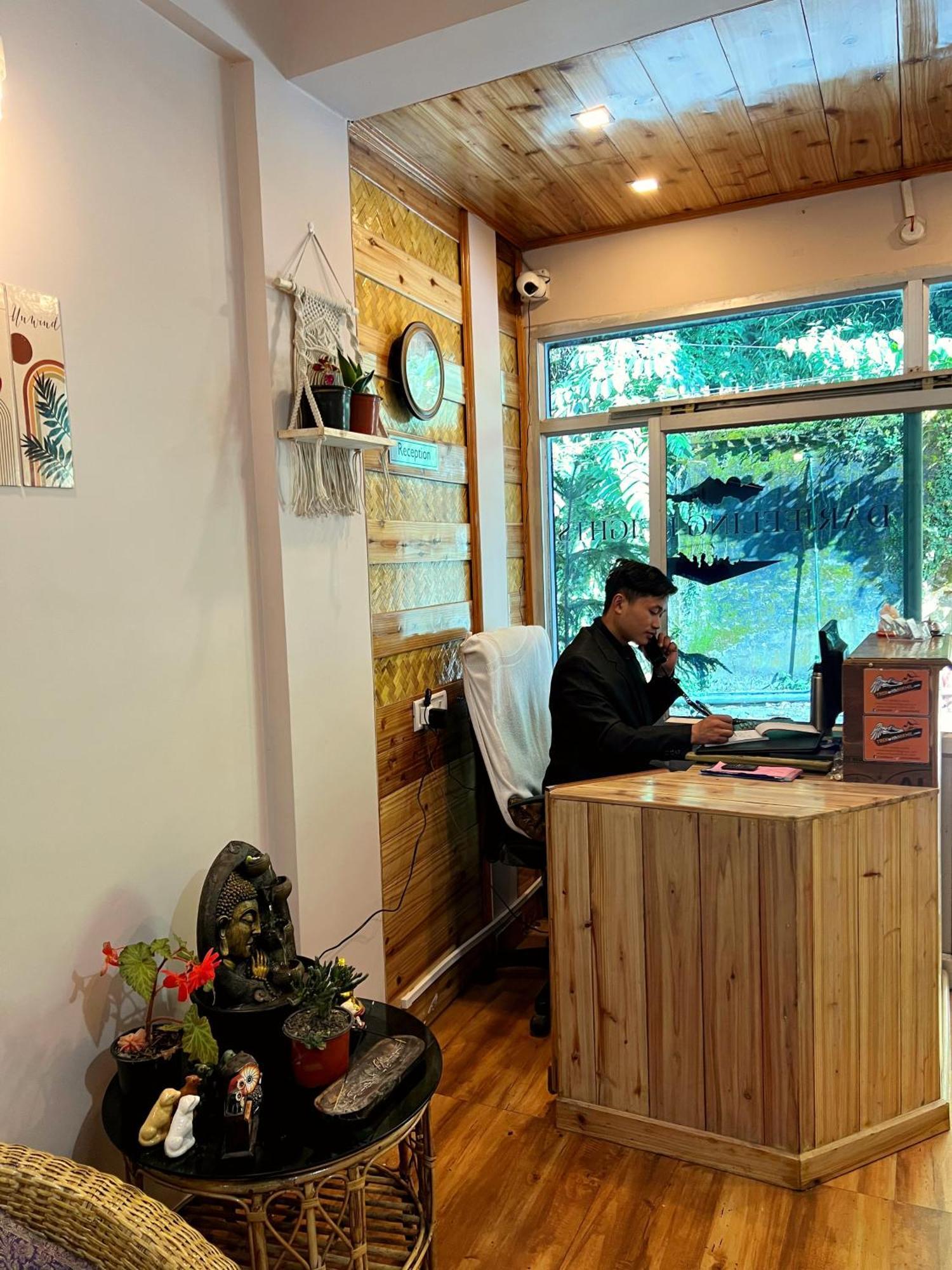 Darjeeling Heights - A Boutique Mountain View Homestay ภายนอก รูปภาพ